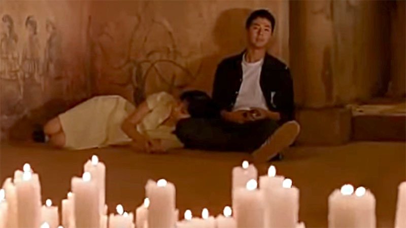 Photo of Sa-rang Kim and In-seong Zo in "Love Impossible" (2003)
