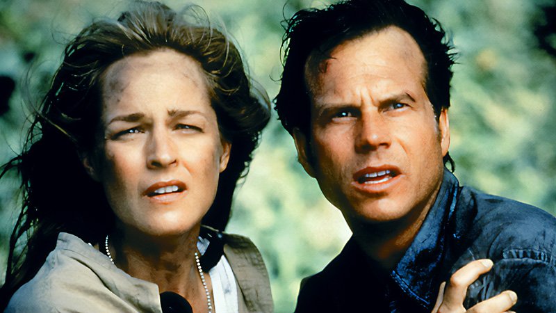 Still of Helen Hunt and Bill Paxton in ‘Twister’ (1996)