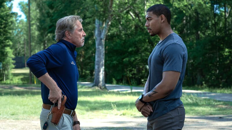 Still of Don Johnson and Aaron Pierre in ‘Rebel Ridge’ (2024)