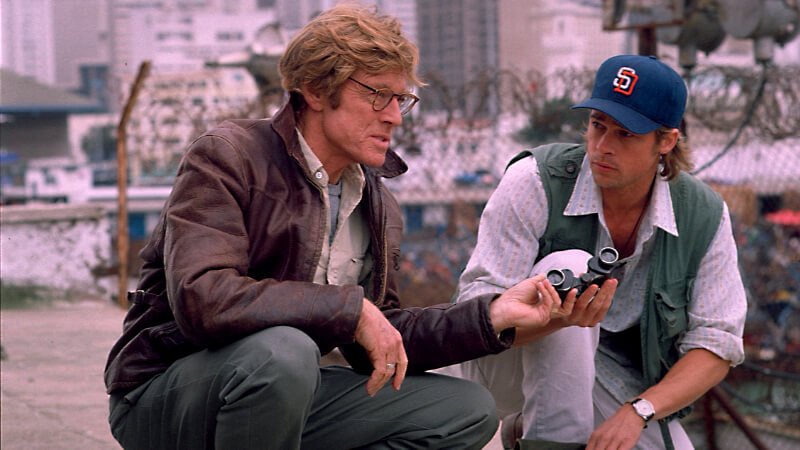 Still of Robert Redford and Brad Pitt in ‘Spy Game’ (2001)