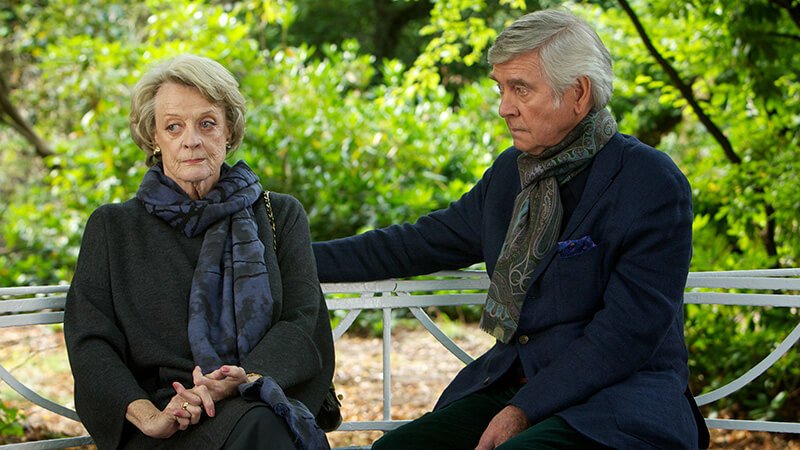 Still of Maggie Smith and Tom Courtenay in ‘Quartet’ (2012)