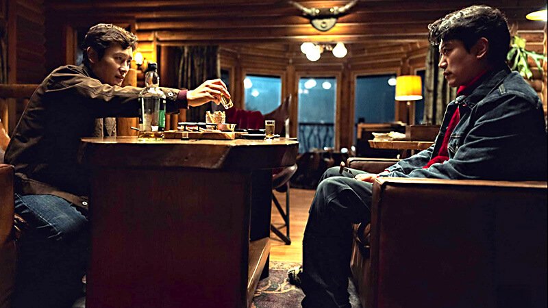 Still of Lee Byung-hun and Park Hee-soon in ‘No Other Choice’ (2025)